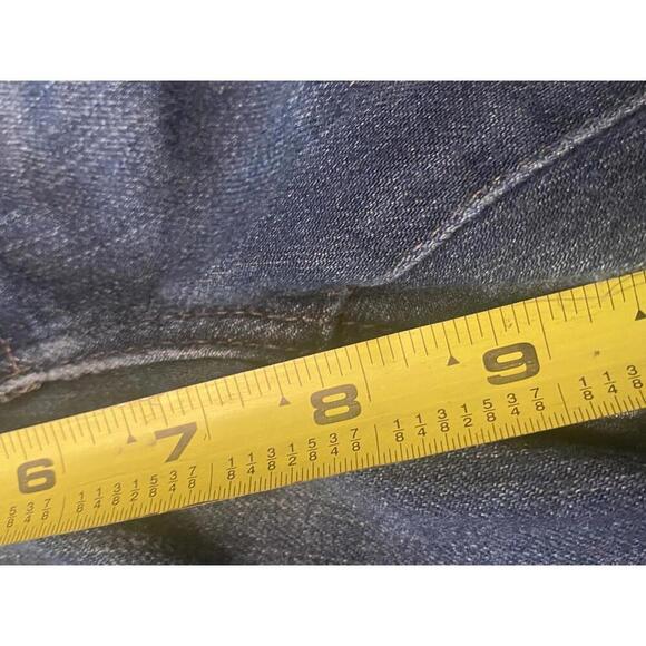 Adriano Goldschmied Women's Tank Top & Denim Shorts Set - Picture 8 of 10